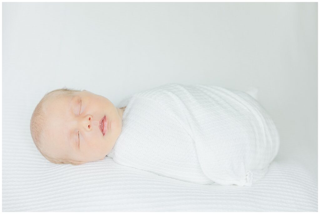 Minnetonka Newborn Session with Malorie Jane Photography