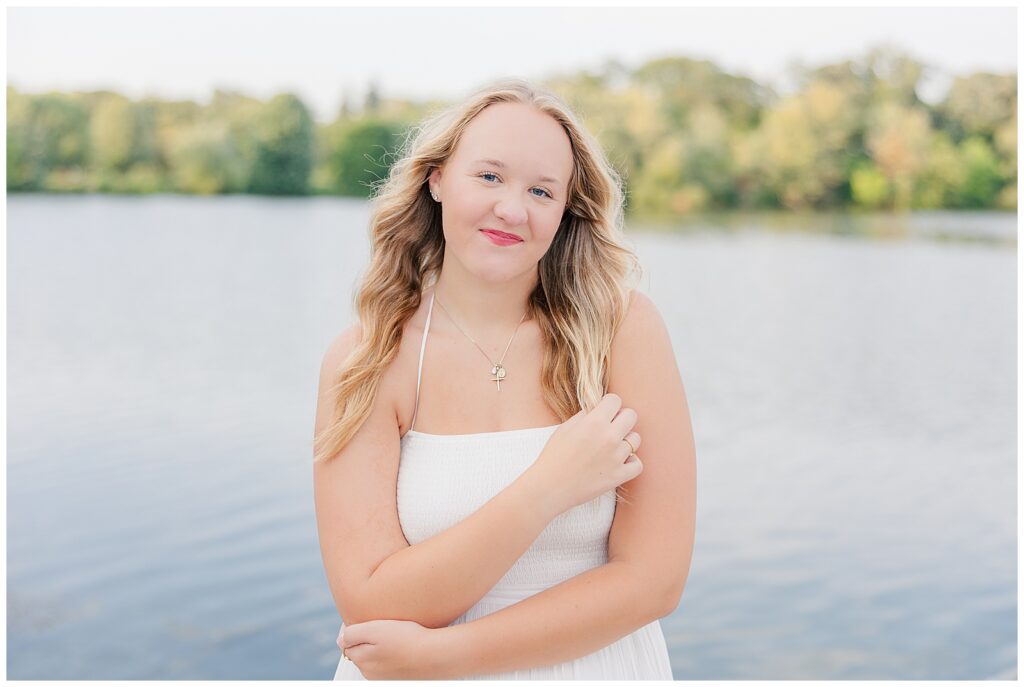 Como Zoo Conservatory in St. Paul, Minnesota senior session for Gracie with senior photographer Malorie Jane Photography