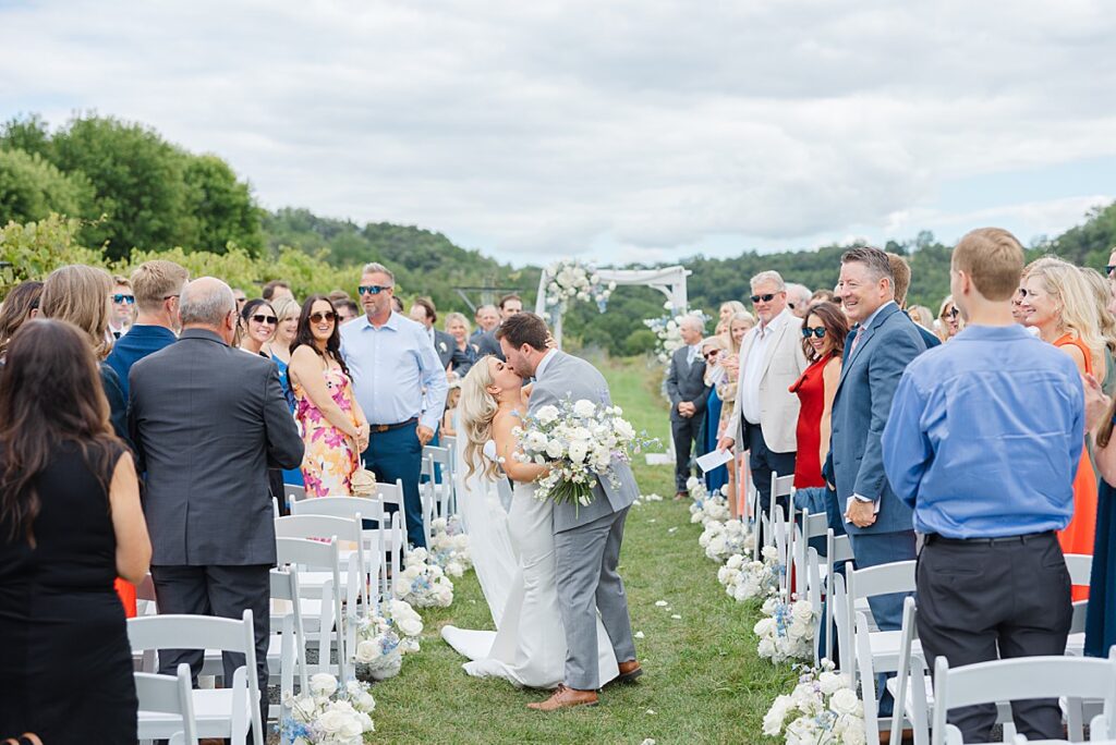 Willow Brooke Farm wedding ceremony